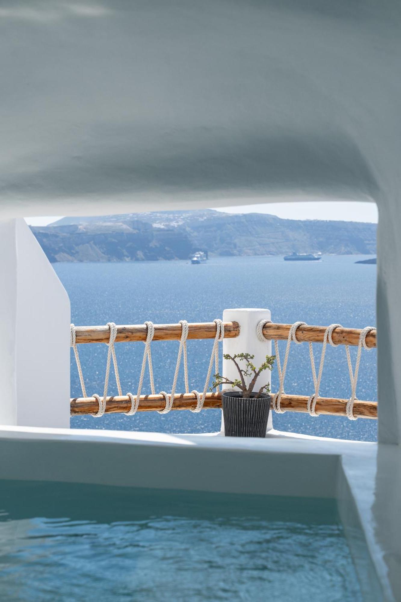 Luxus Vip Suites Ía Kültér fotó